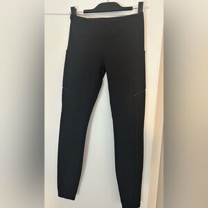 Lululemon black leggings with side pockets